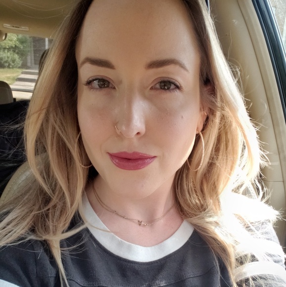 Meet your seller/buyer! π€π―ββοΈππ»π - Picture 2 of 5